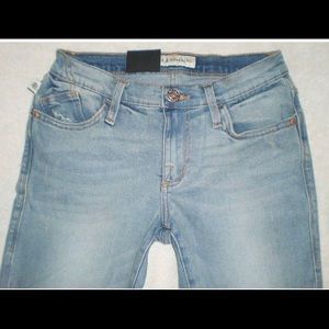 Rock And Republic Kaia Mid Rise Stretch Mom Jeans